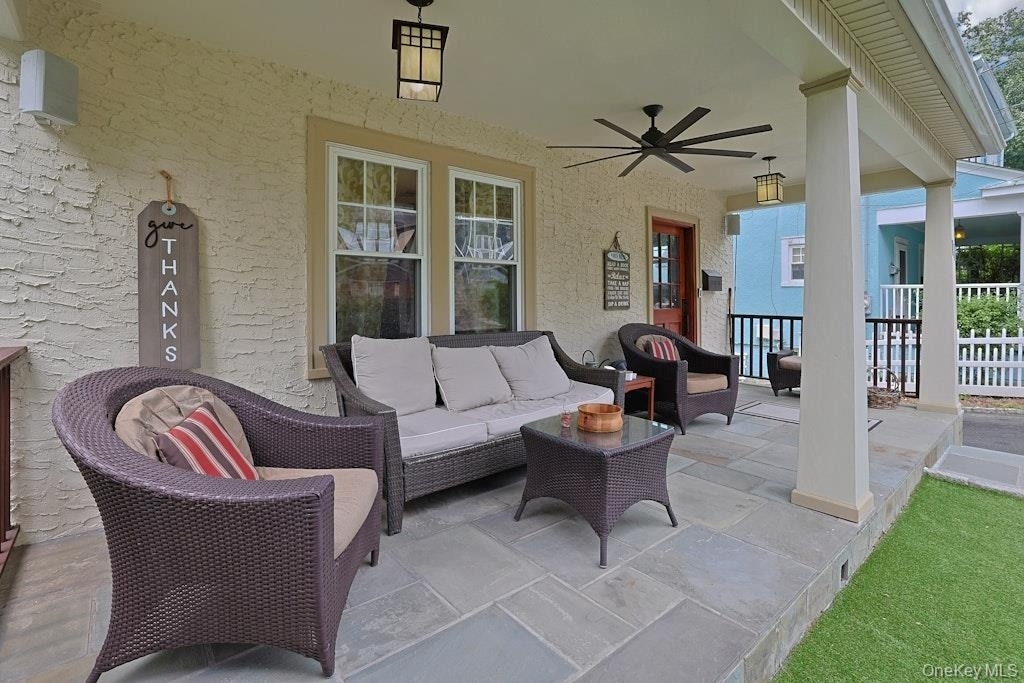 21 Anderson Avenue - Photo 2