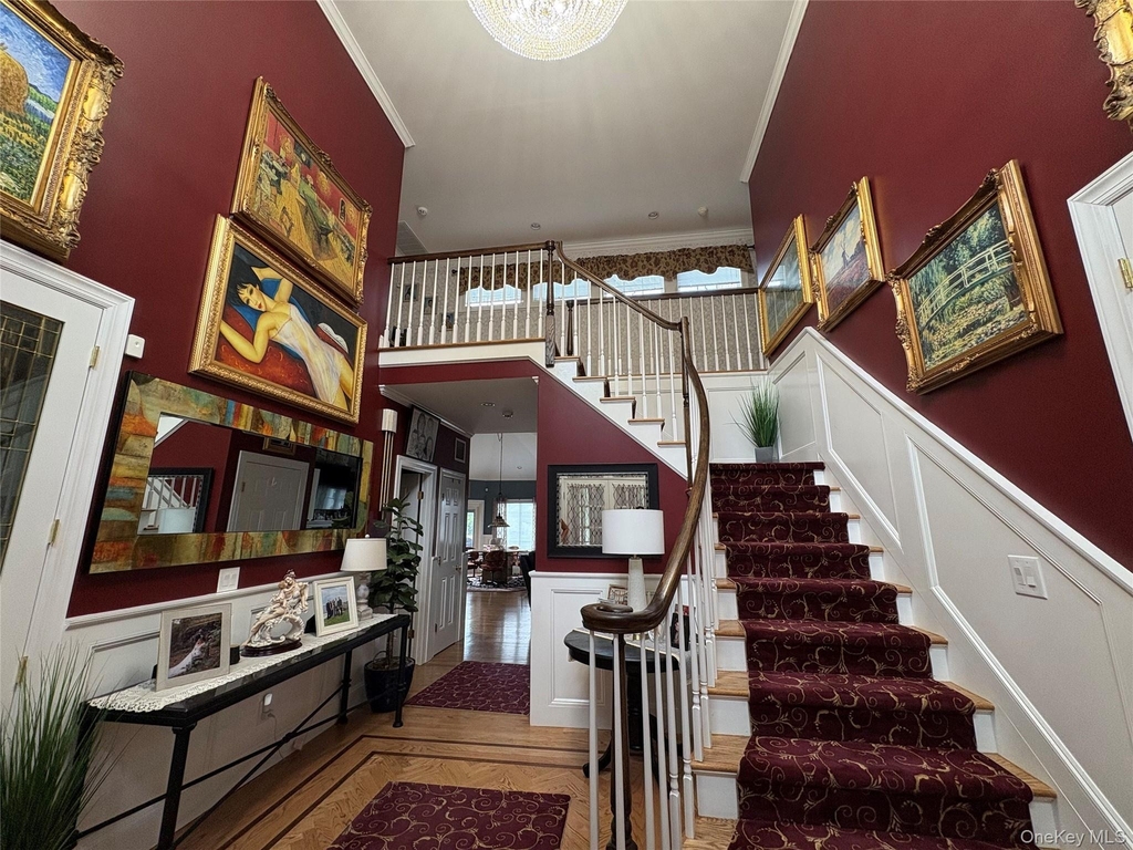 267 Dante Avenue - Photo 2