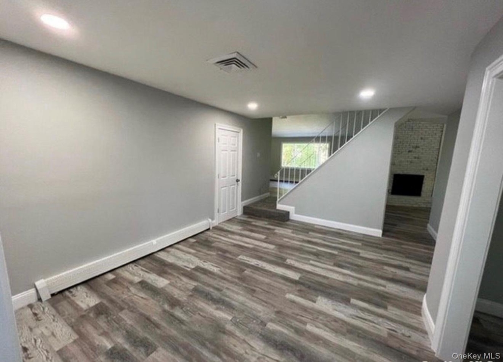 18 William Street - Photo 2