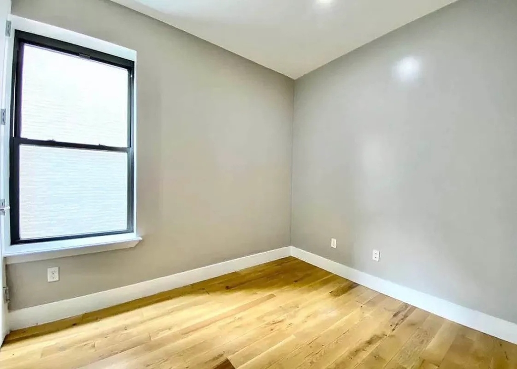 1020 Park Place - Photo 6