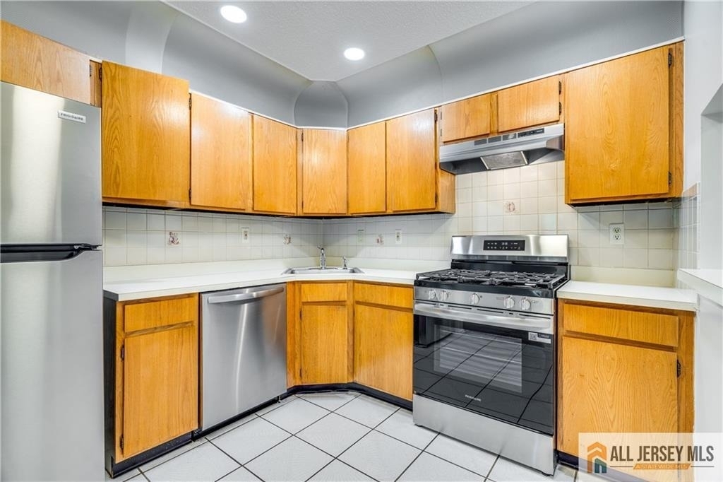 35 Brighton Way - Photo 2