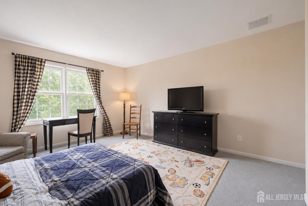 812 Columbus Avenue - Photo 19