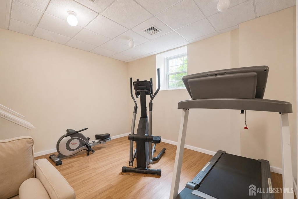 812 Columbus Avenue - Photo 29