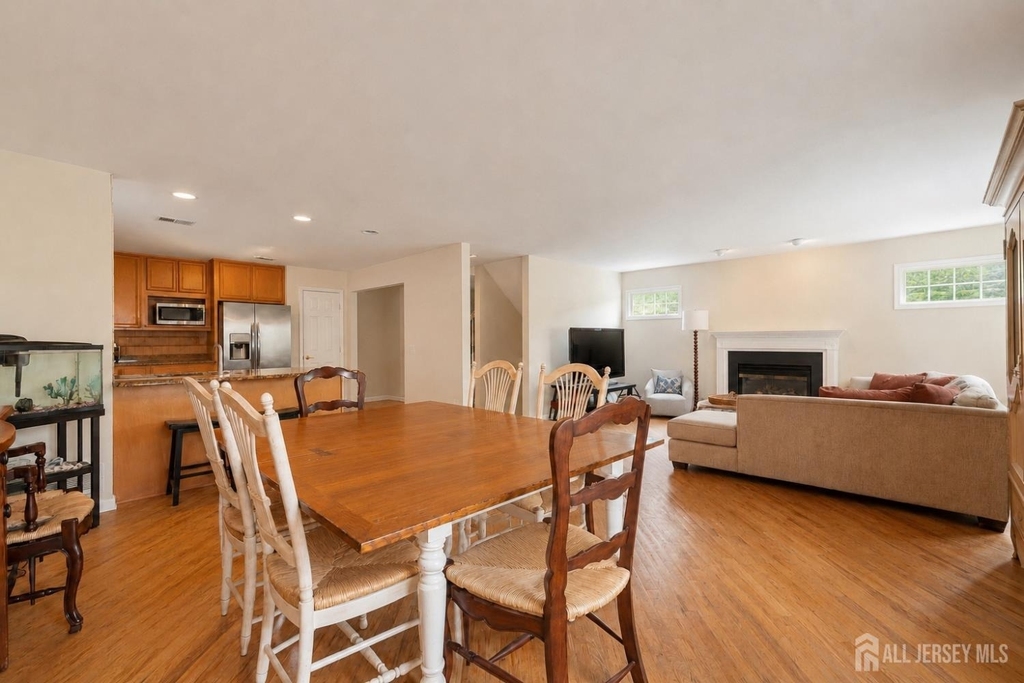 812 Columbus Avenue - Photo 13