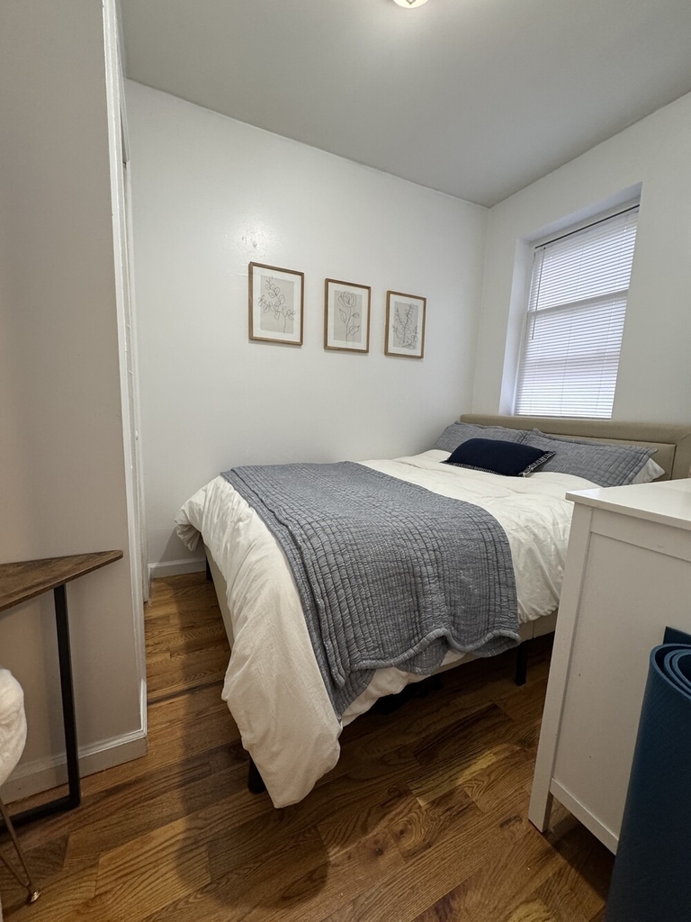 264 E 2nd Street - Photo 3