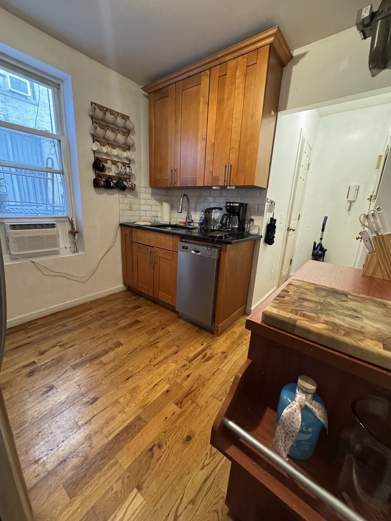 264 E 2nd Street - Photo 6