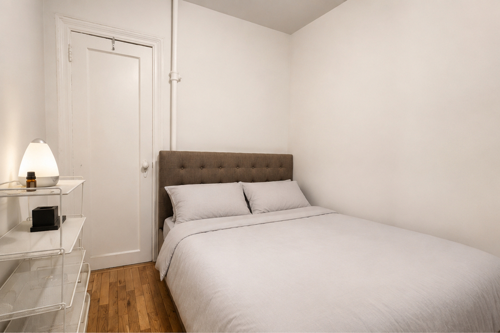 443 West 49th Street - Photo 3