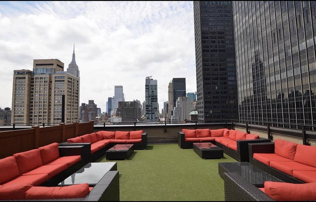 222 East 39th Street - Photo 6