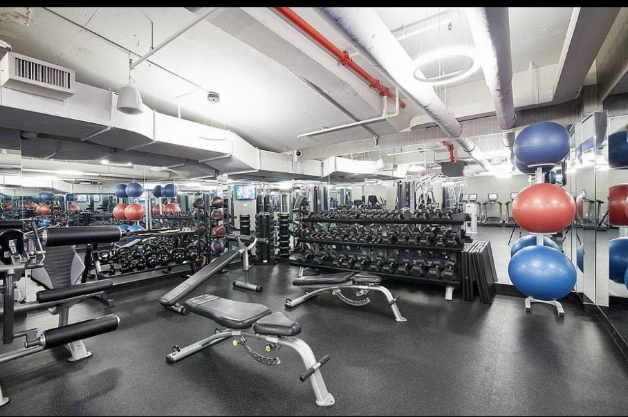 222 East 39th Street - Photo 5