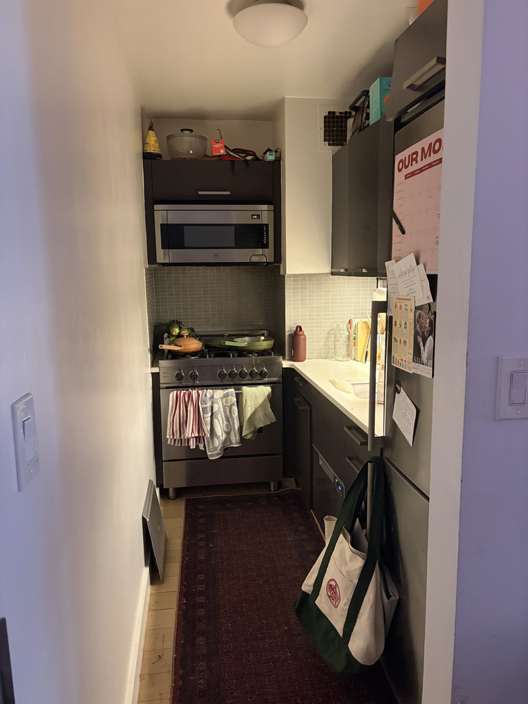 222 East 39th Street - Photo 14
