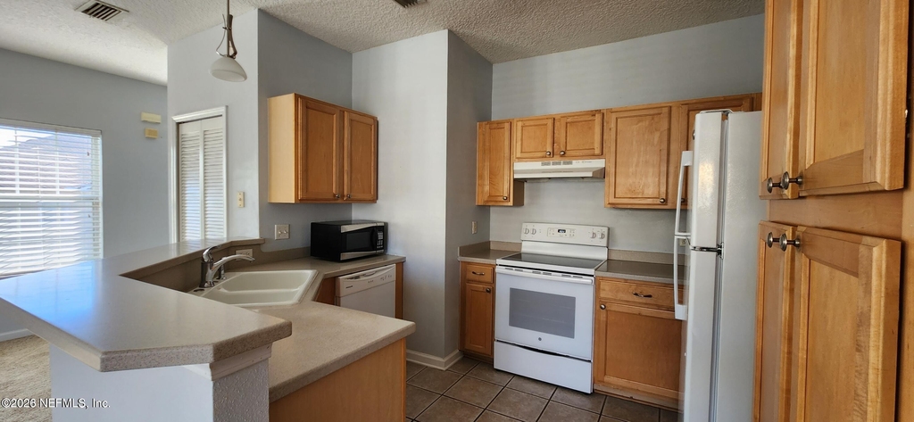 1716 Forest Lake Circle - Photo 9