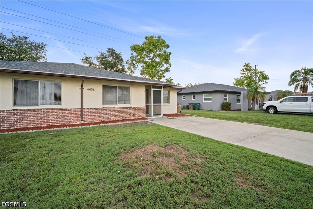 4406 Santa Barbara Boulevard - Photo 2