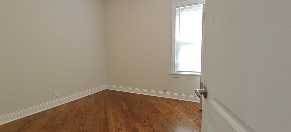 4222 N Laramie Avenue - Photo 11