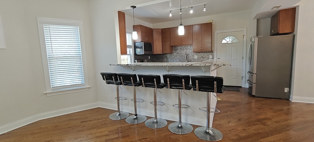 4222 N Laramie Avenue - Photo 3