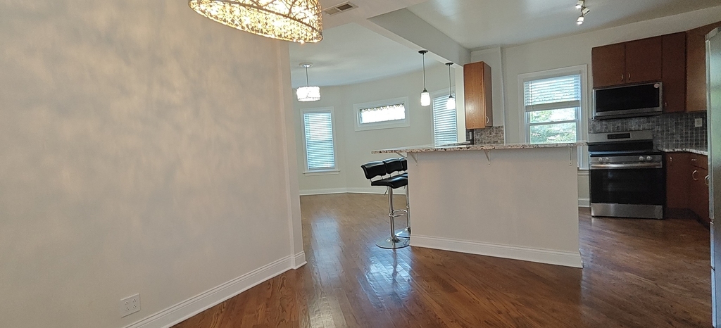 4222 N Laramie Avenue - Photo 8