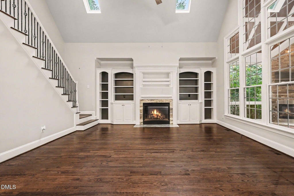 6121 Carlyle Drive - Photo 9
