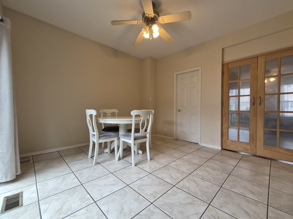 2337 Hudson Circle - Photo 9