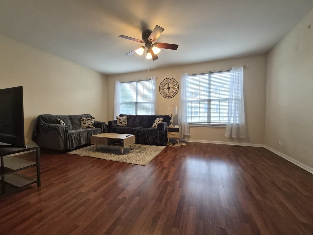 2337 Hudson Circle - Photo 4