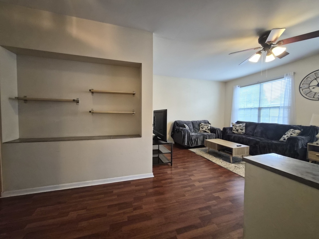 2337 Hudson Circle - Photo 7