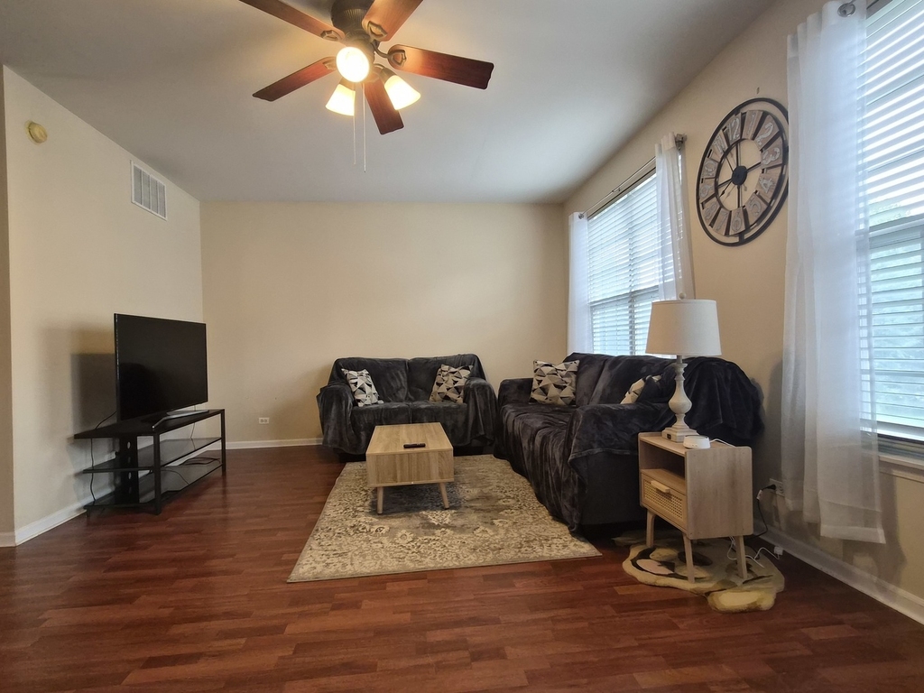 2337 Hudson Circle - Photo 5