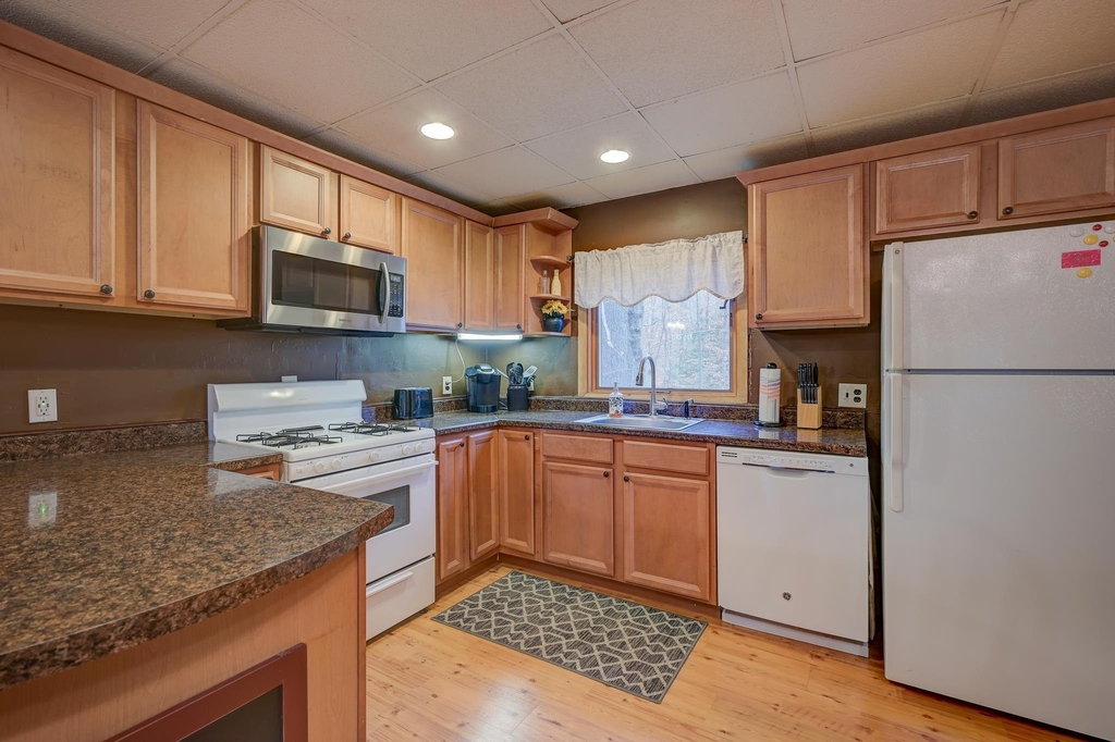 30 Middle Shore - Photo 10