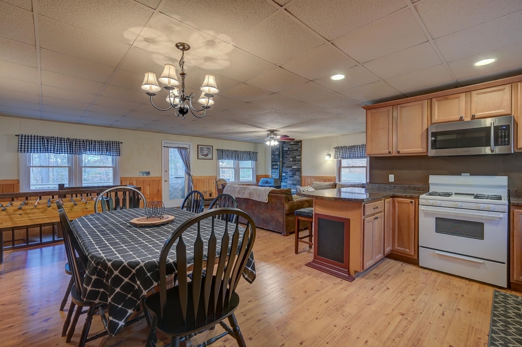 30 Middle Shore - Photo 8
