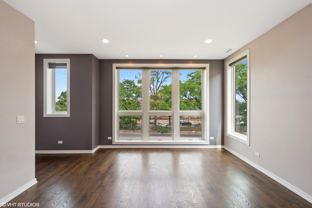 2159 W Adams Street - Photo 1