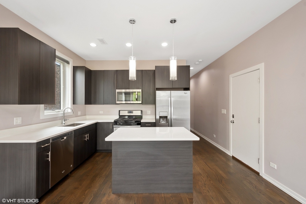 2159 W Adams Street - Photo 3