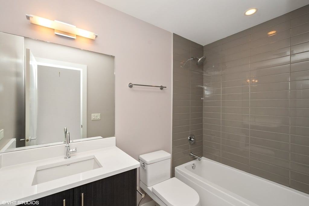 2159 W Adams Street - Photo 9