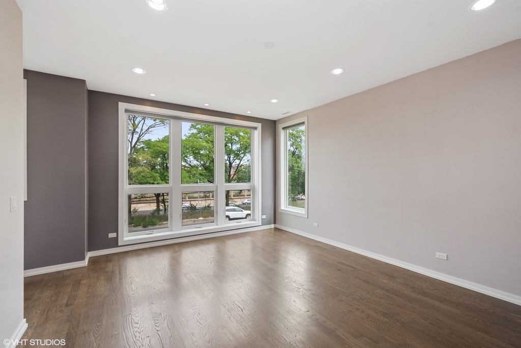 2159 W Adams Street - Photo 2