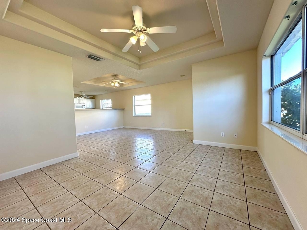 565 Limerick Drive - Photo 14