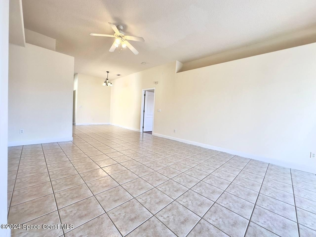 565 Limerick Drive - Photo 11