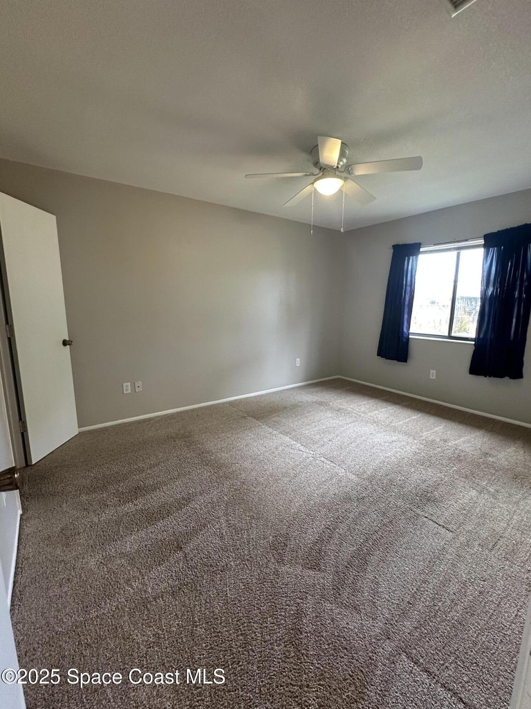 511 Dinner Street Ne - Photo 7