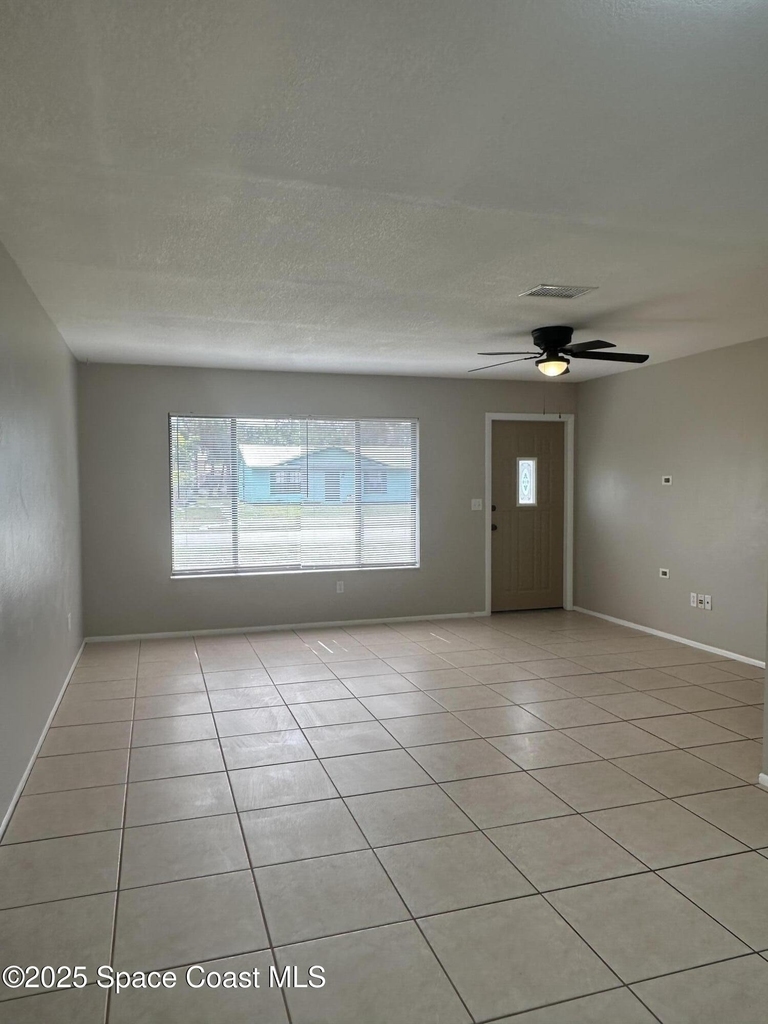 511 Dinner Street Ne - Photo 1