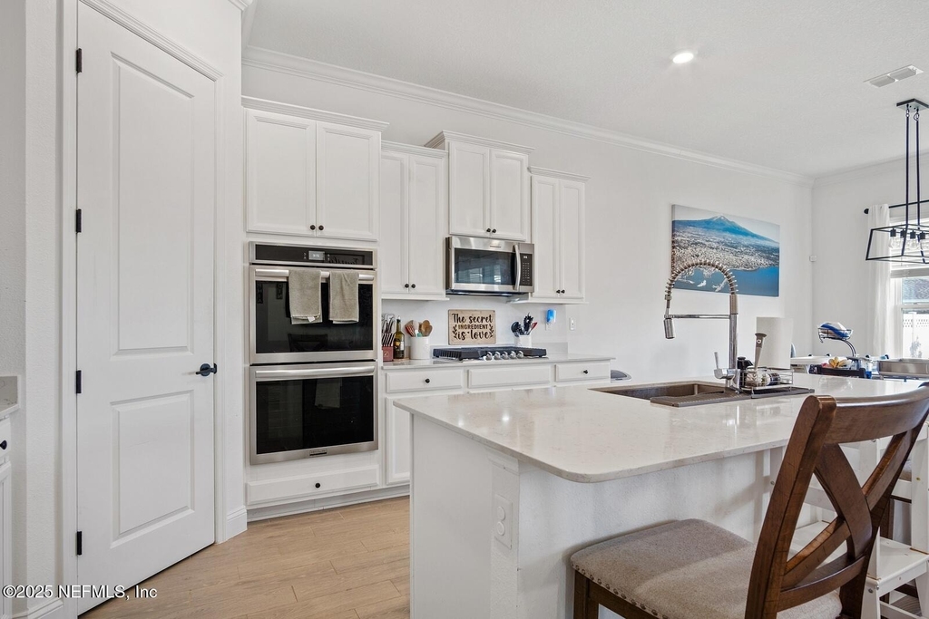 181 Oaklawn Court - Photo 4