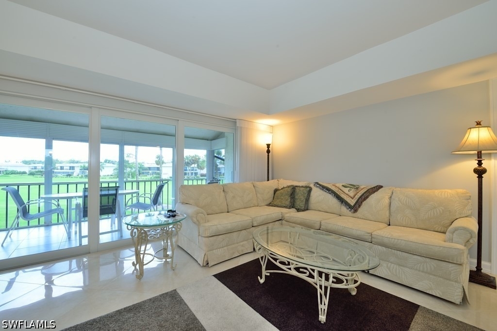 124 Penny Lane - Photo 2
