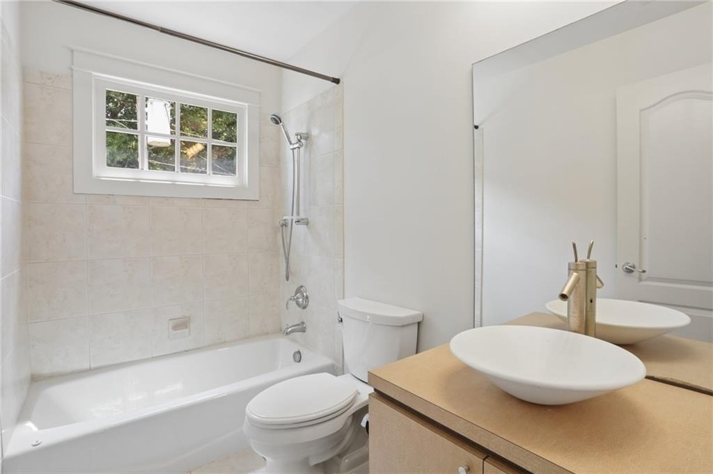 292 Fortune Street Ne - Photo 8
