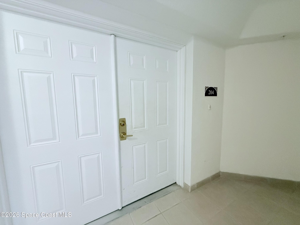 8903 Laguna Lane - Photo 5