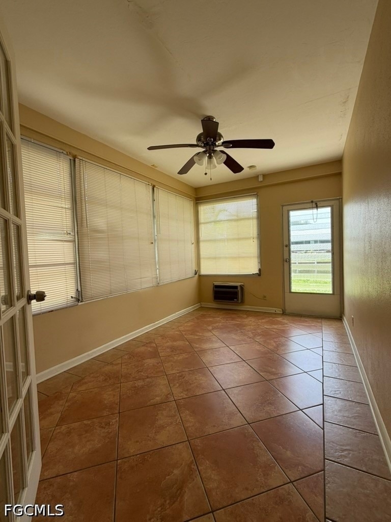 4924 Vincennes Street - Photo 8