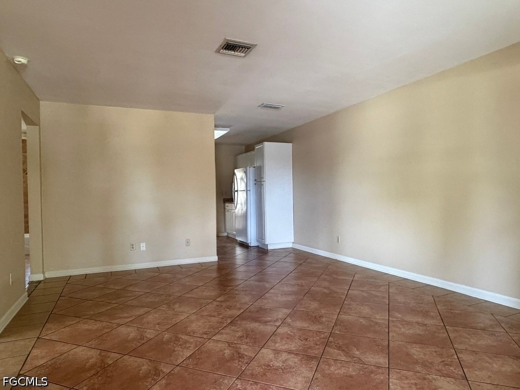 4924 Vincennes Street - Photo 1