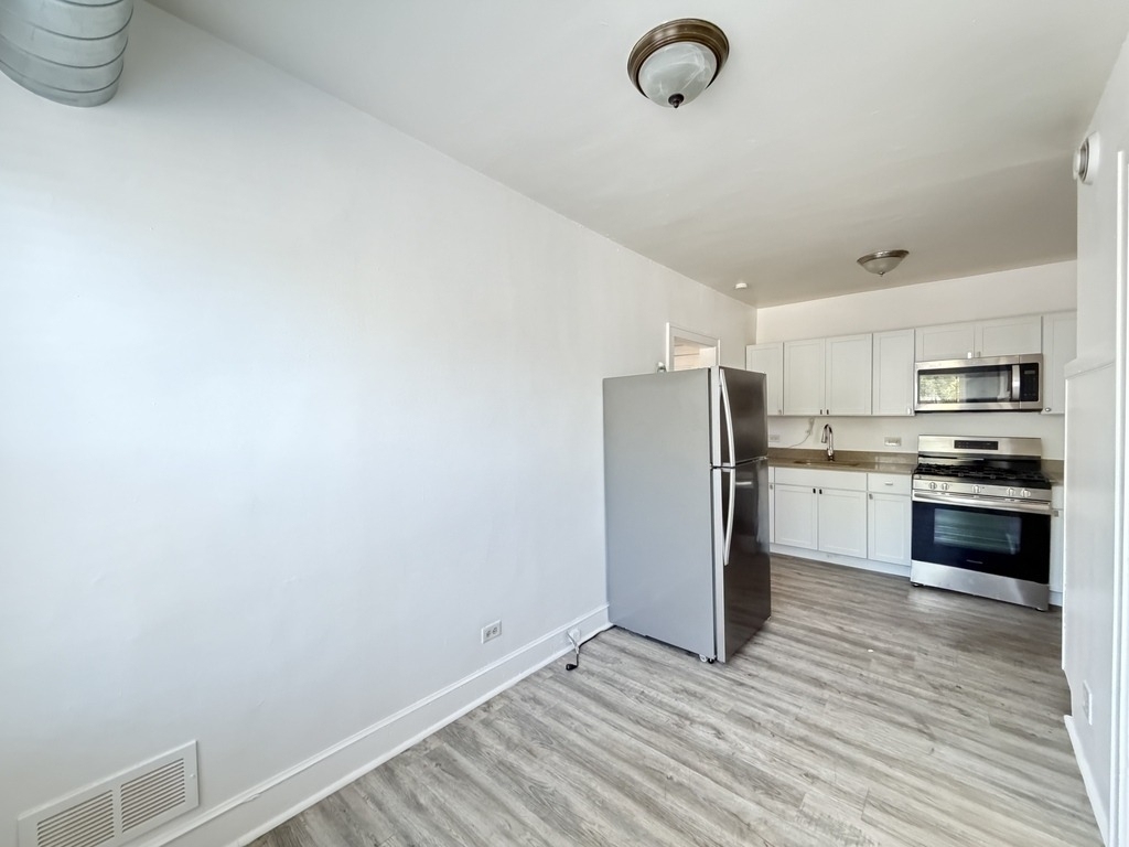 1605 N Mcvicker Street - Photo 7