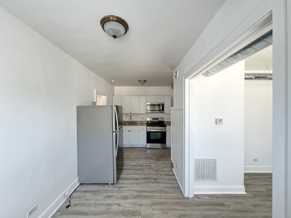 1605 N Mcvicker Street - Photo 6