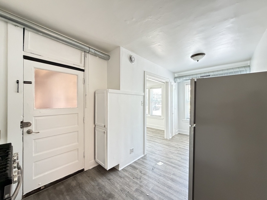 1605 N Mcvicker Street - Photo 3