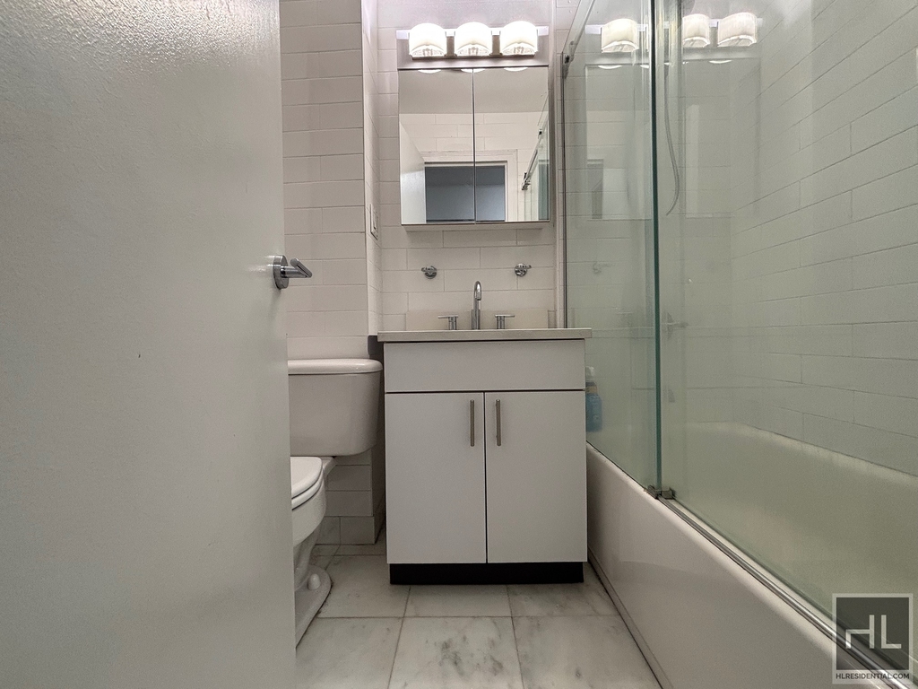 West 73rd Street - Photo 5