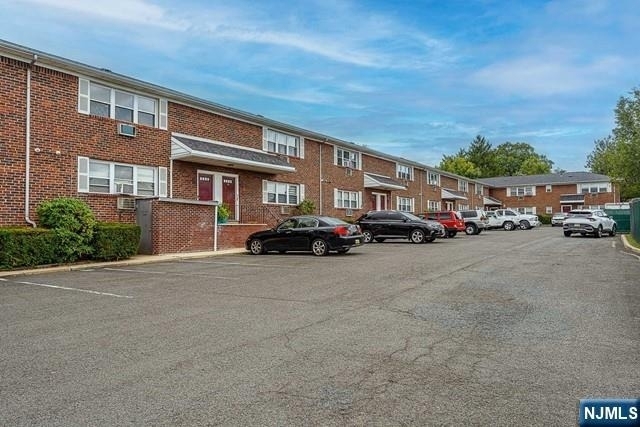 50 Saint Joseph - Photo 1