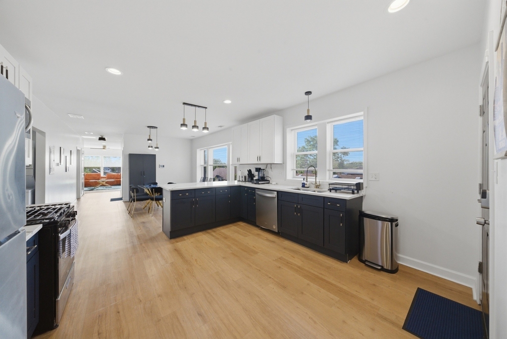 7435 S Euclid Avenue - Photo 9