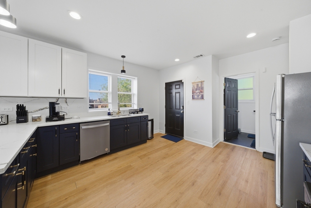7435 S Euclid Avenue - Photo 12