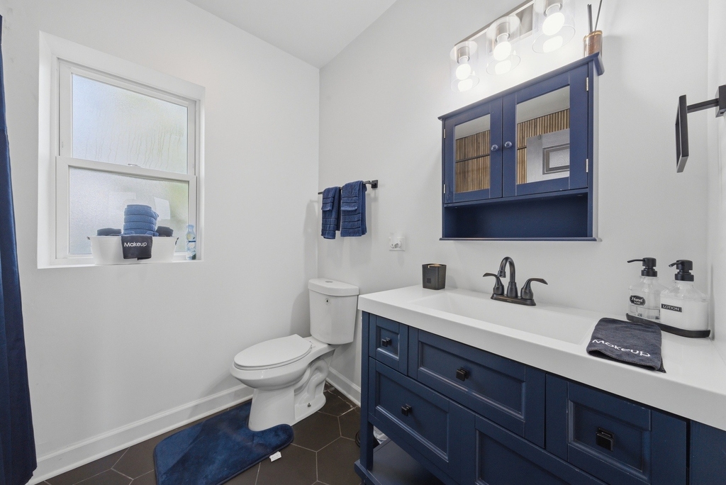 7435 S Euclid Avenue - Photo 17