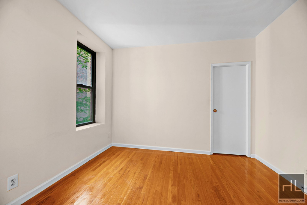 East 25 Street - Photo 0
