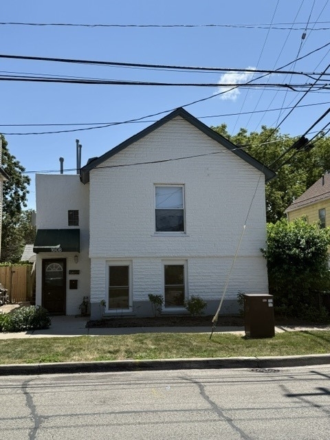 1608 Greenleaf Avenue - Photo 0